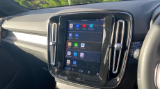 Volvo XC40 2.0 B4P Ultimate Dark 5dr Auto Petrol Estate